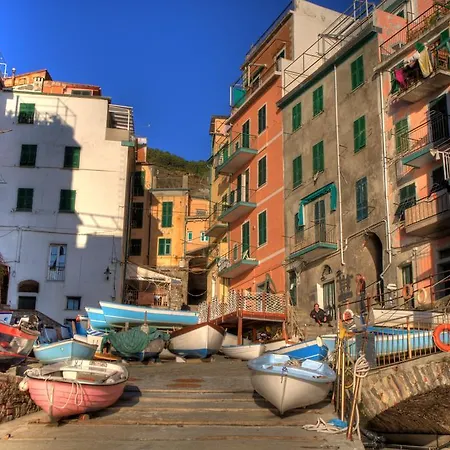 Il Casale Del Giglio 2*