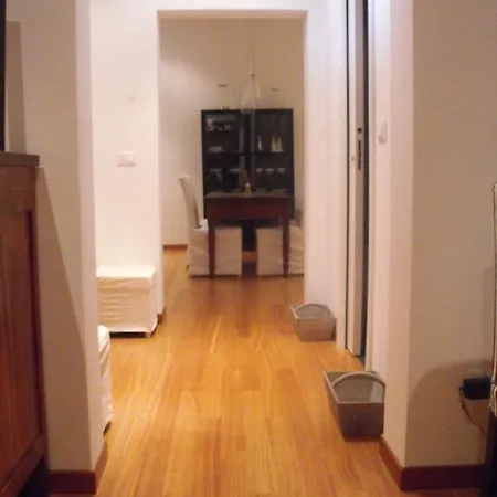 Il Casale Del Giglio Bed & Breakfast 2*