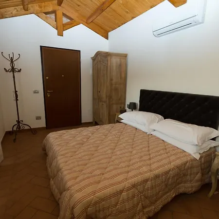 Bed and Breakfast Il Casale Del Giglio Santo Stefano di Magra